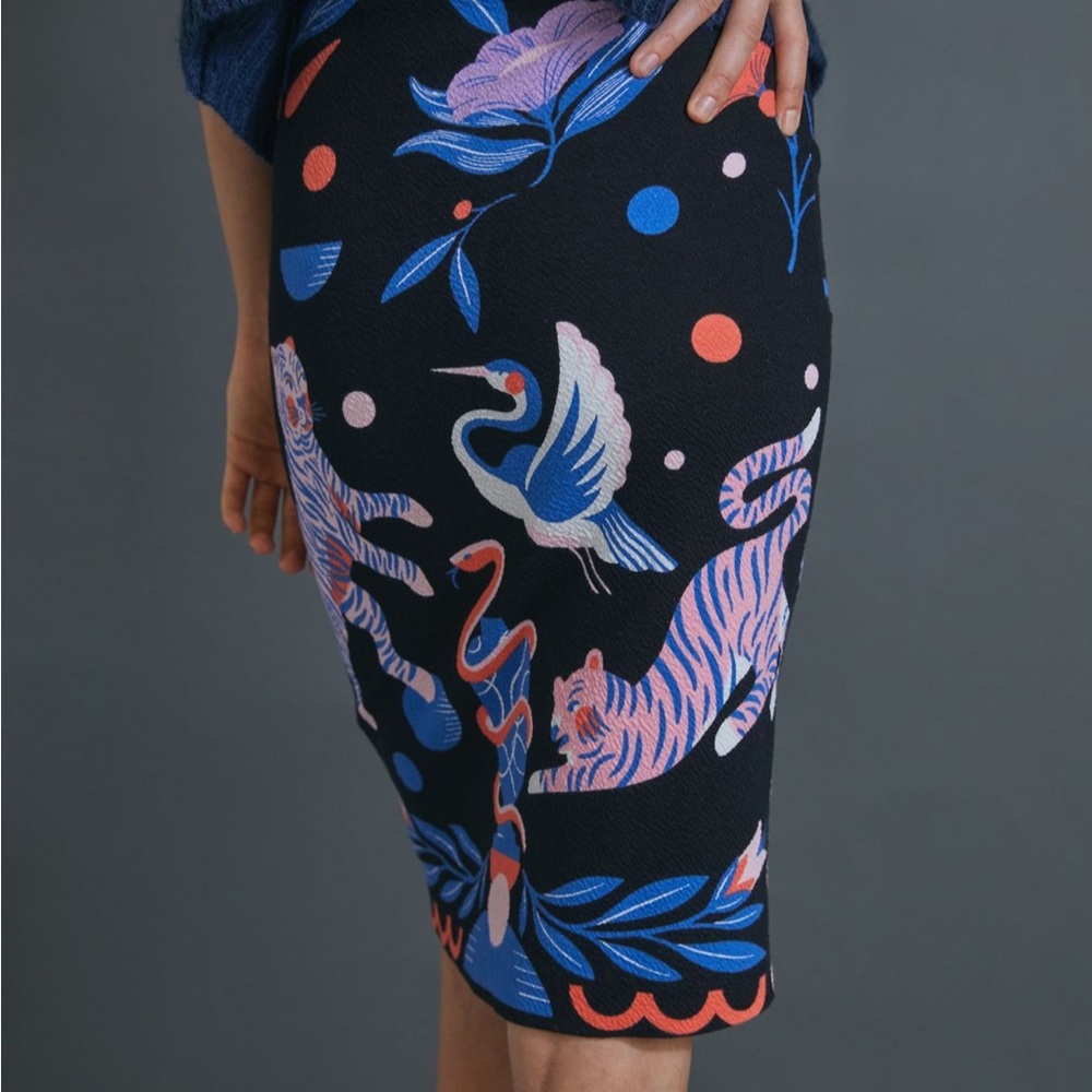 Elegant Black Pencil Skirt with Blue and Pink Accents - Picture 3 of 7